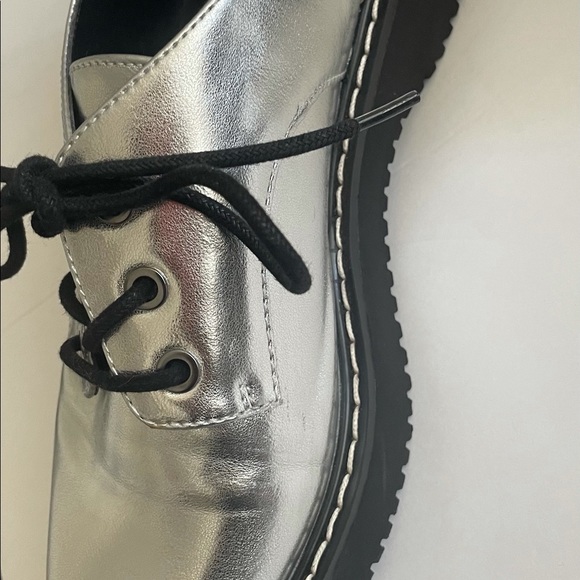 Madden Girl Silver Platform Sneakers - Picture 10 of 11